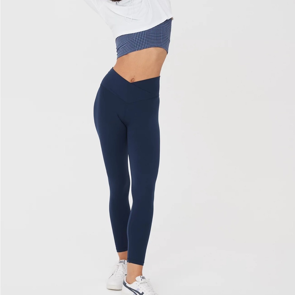 OFFLINE By Aerie Real Me High Waisted Crossover Legging - Picture 2 of 5